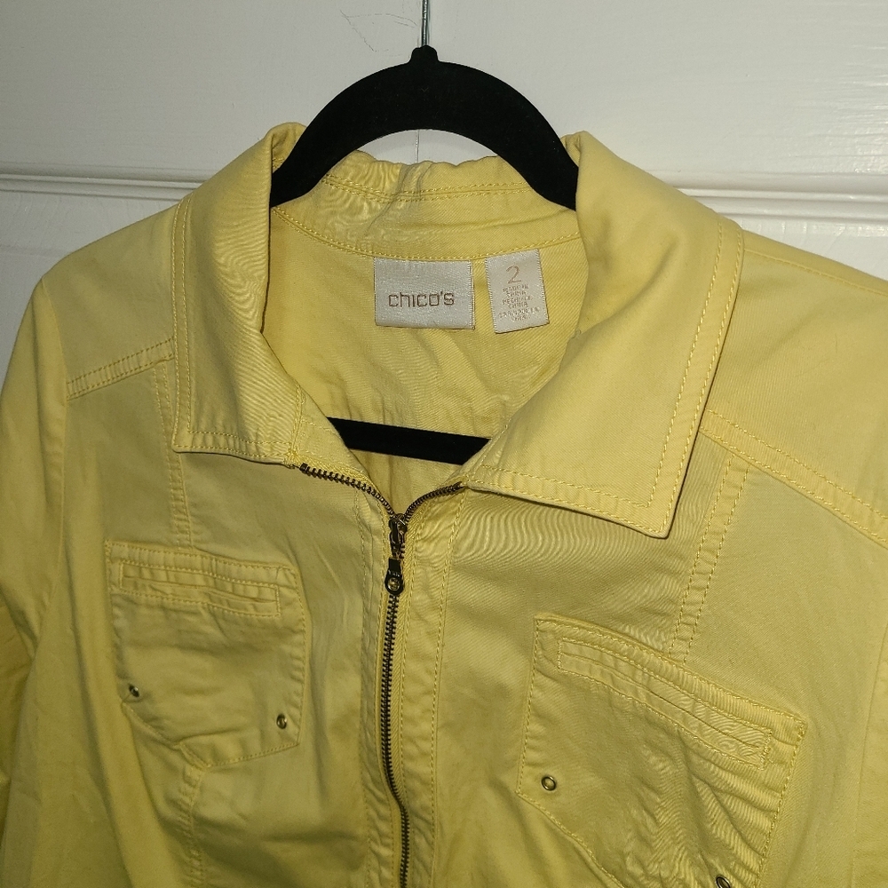 Chico's Yellow Jacket Coat with Collared Neckline and 3/4 Sleeves Size 2 - Picture 10 of 16